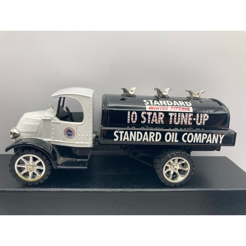 Standard Oil 1935 Mack Tanker " Diecast Coin Bank Made in USA